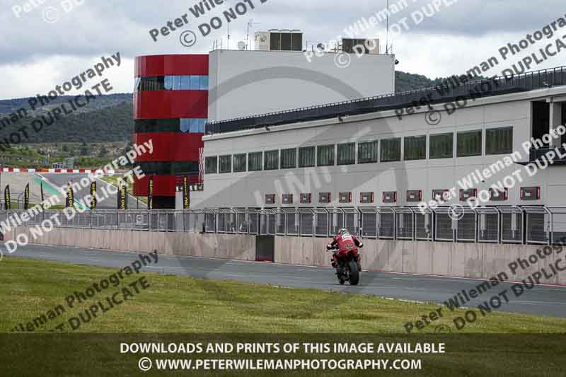 cadwell no limits trackday;cadwell park;cadwell park photographs;cadwell trackday photographs;enduro digital images;event digital images;eventdigitalimages;navarra;no limits trackdays;peter wileman photography;racing digital images;trackday digital images;trackday photos